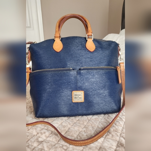 Dooney & Bourke Handbags - Gorgeous Dooney & Bourke Dark Marine BlueLeather Double Zipper Satchel
